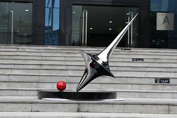 Stainless Steel Abstract Cone Sculpture For Both Outdoor And Indoor  Decor